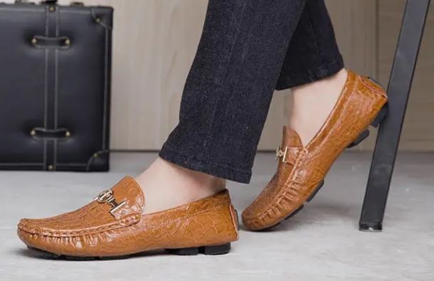 top 10 shoes brand in pakistan - metro shoes